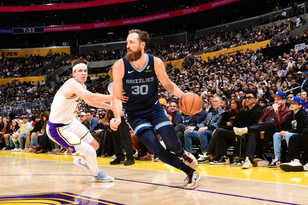 作为红牛车 作为红牛车