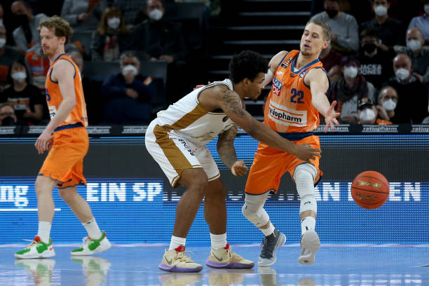 关键战役中 关键战役中