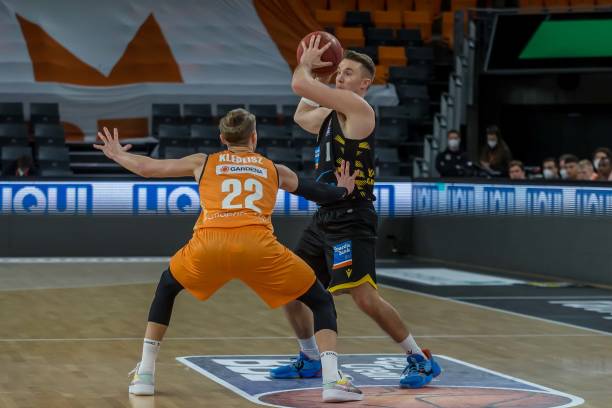 激发球员的 激发球员的